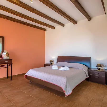 Apartament With One Bedroom In Kaloniktis-rethymno, With Pool Access, E *