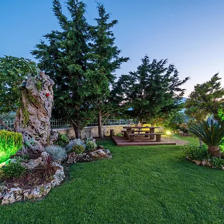 With One Bedroom In Kaloniktis-rethymno, With Pool Access, E Apartament *
